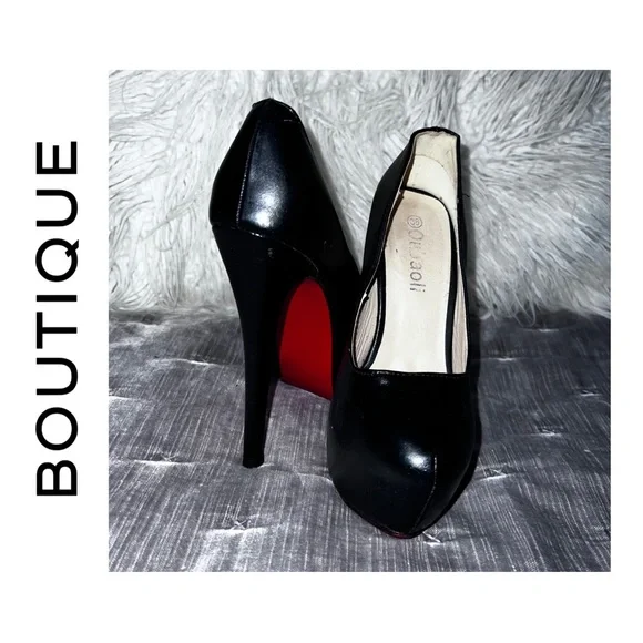 Black Platform Heels - Picture 3 of 5